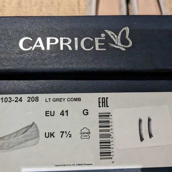 Spring Shoes ( never worn out) - Picture 5 of 5